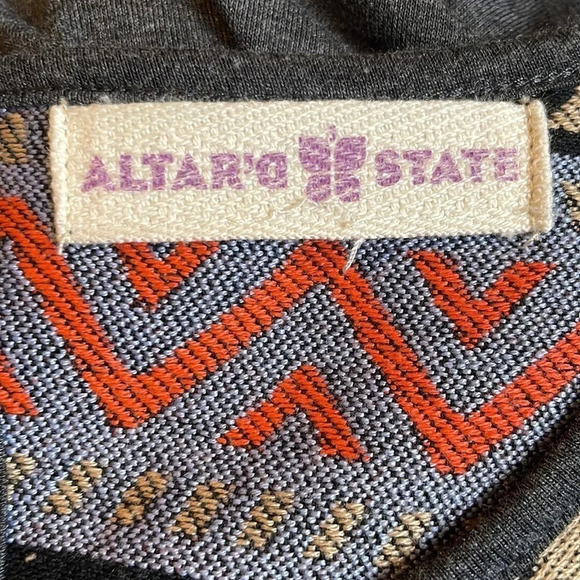 Altar’d State women’s long sleeve Aztec embroidered blouse size medium - Picture 7 of 9
